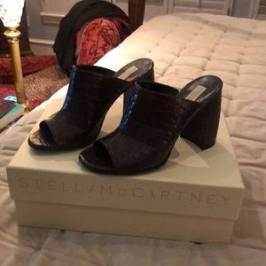 Stella McCartney wine croc mule size 8 medium, barely worn